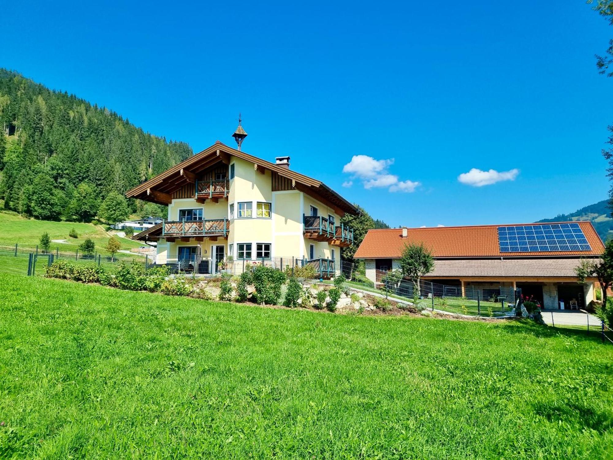 Ferienwohnung Flachau Oberlehengut Bagian luar foto
